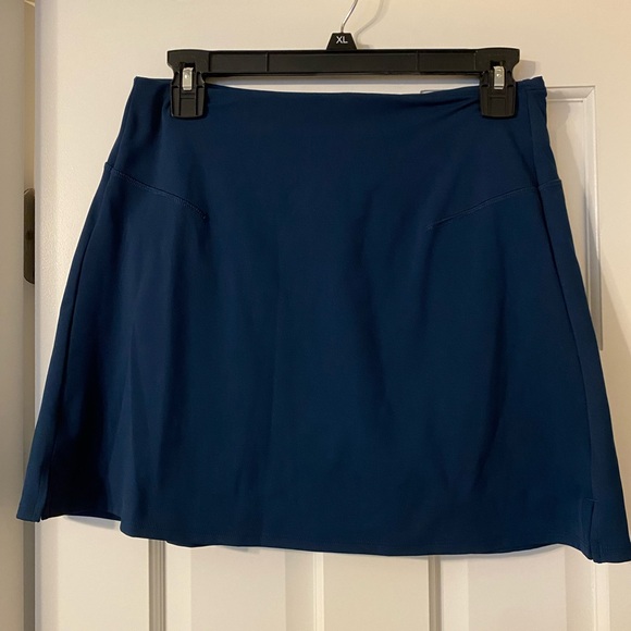 Old Navy Women's Mini Skirt - Navy Blue - Picture 1 of 7
